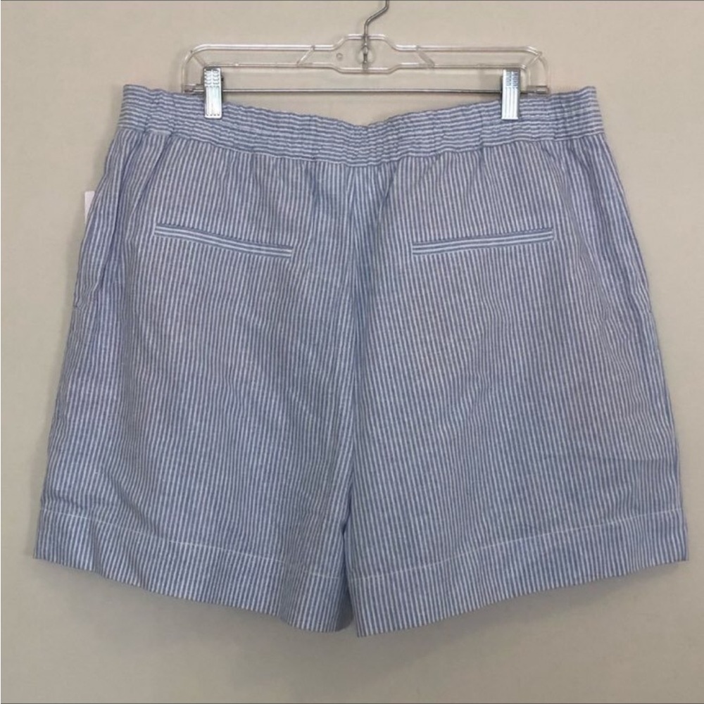 Anthropologie seersucker shorts. - Picture 2 of 3